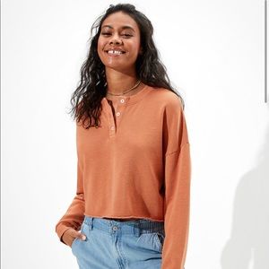 NWT AE Fleece Cropped Henley Sweatshirt